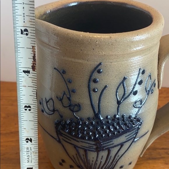 1990 Maple City Pottery salt glazed cream pitcher - Picture 6 of 10